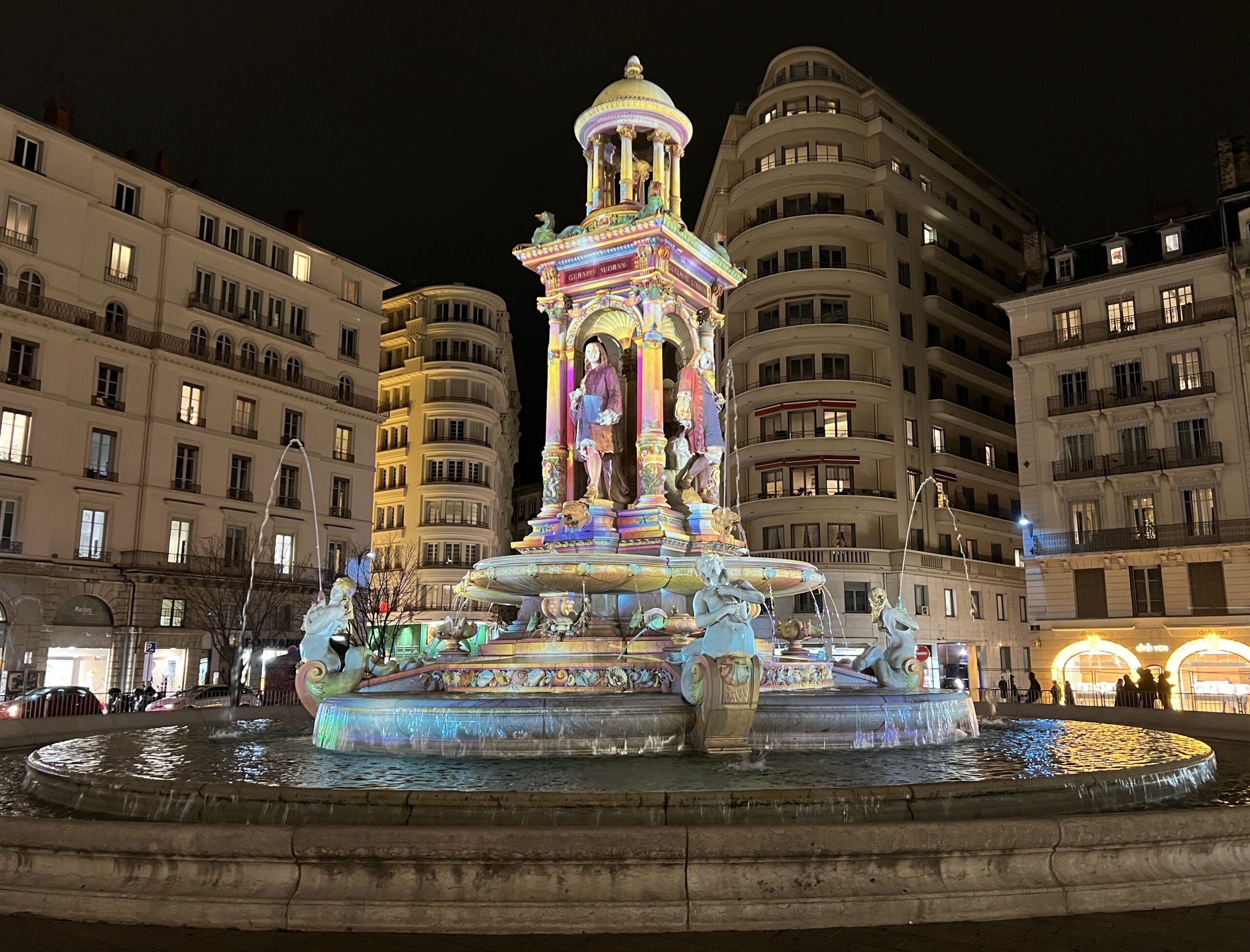 patrice-warrener-fete-des-lumieres-2024-place-des-jacobins