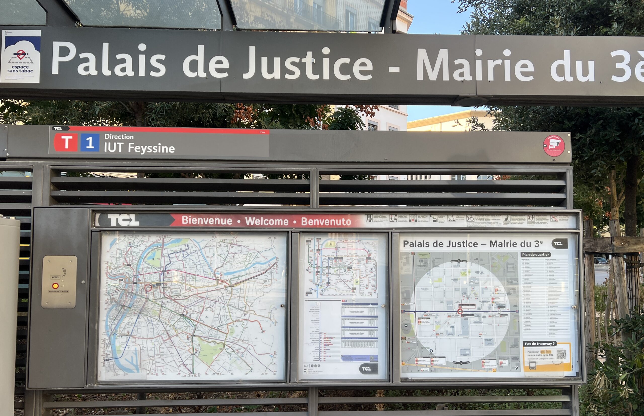 information-voyageur-station-tram-tcl